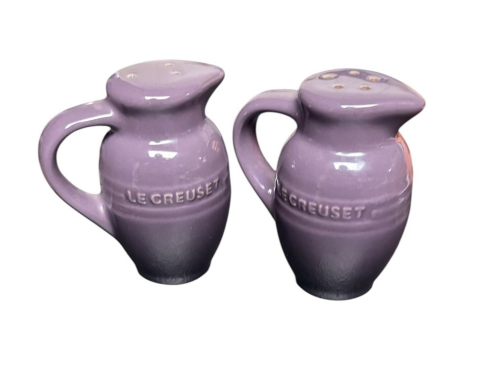 Le Creuset Salt and Pepper Shakers Set Stoneware Cassis Purple - Retired Color
